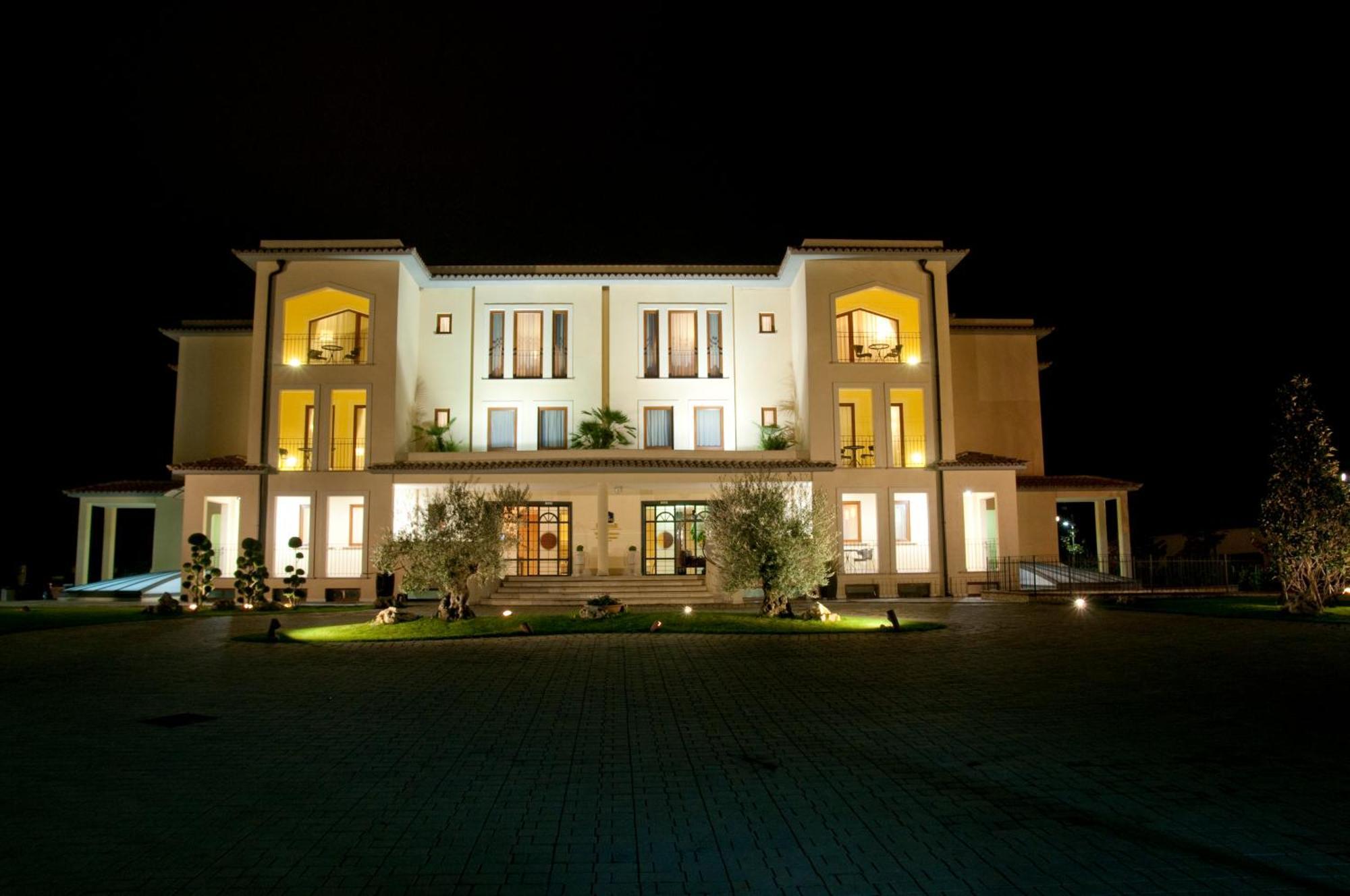 Best Western Premier Villa Fabiano Palace Hotel Rende Buitenkant foto